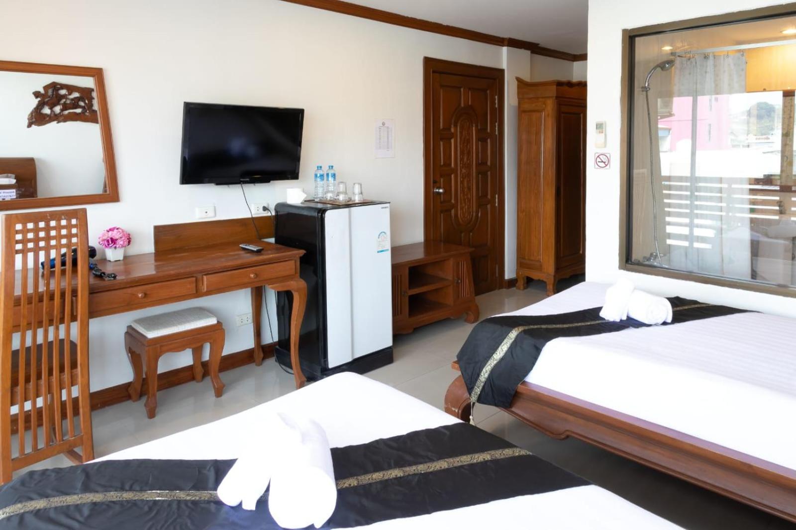 Best Venue Hotel Patong Extérieur photo