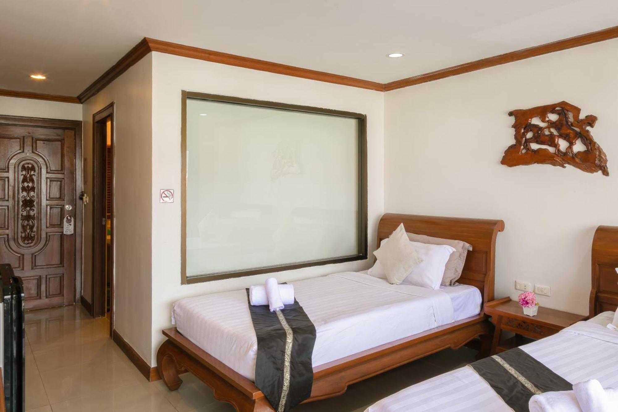 Best Venue Hotel Patong Extérieur photo