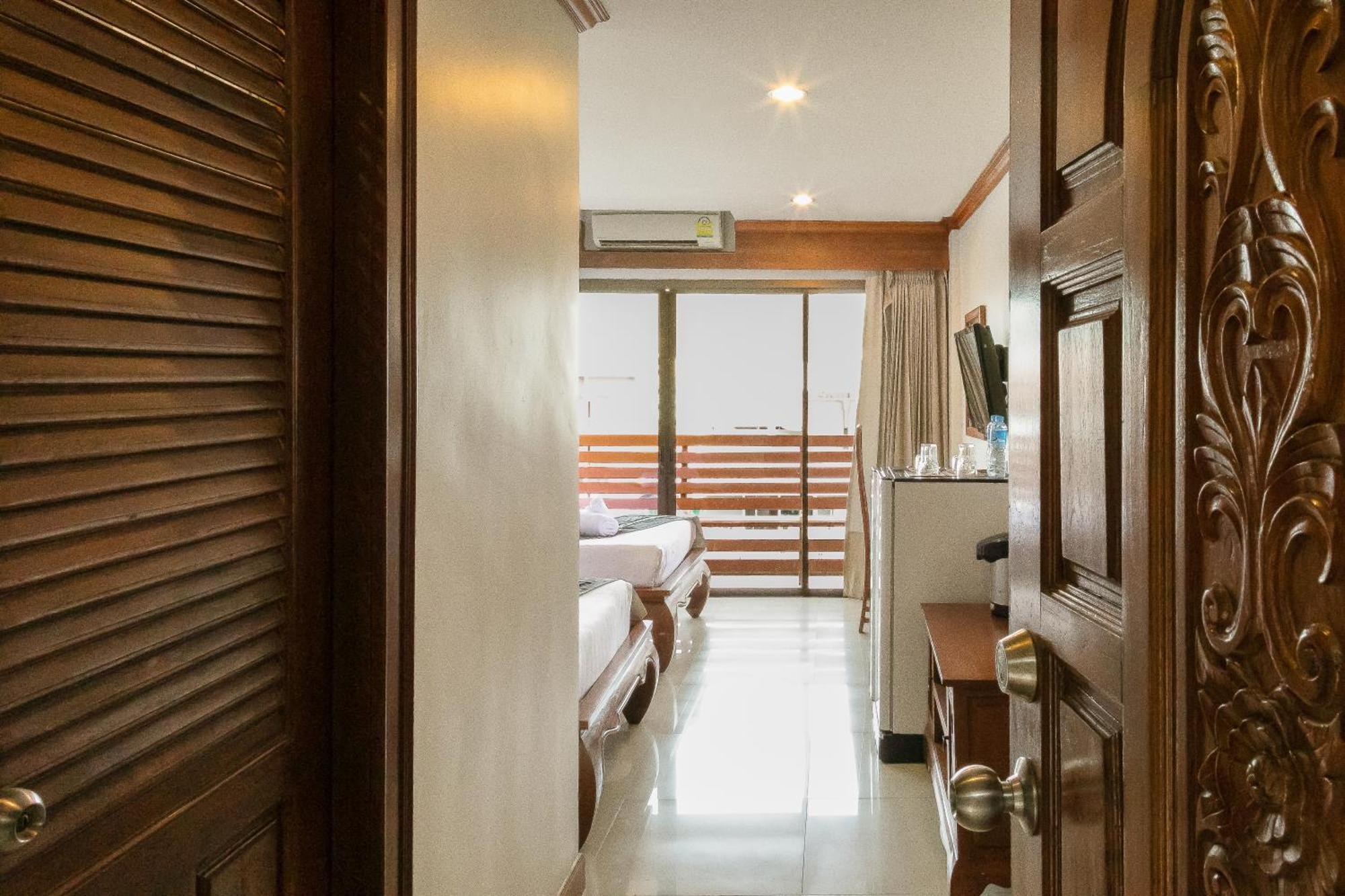 Best Venue Hotel Patong Extérieur photo